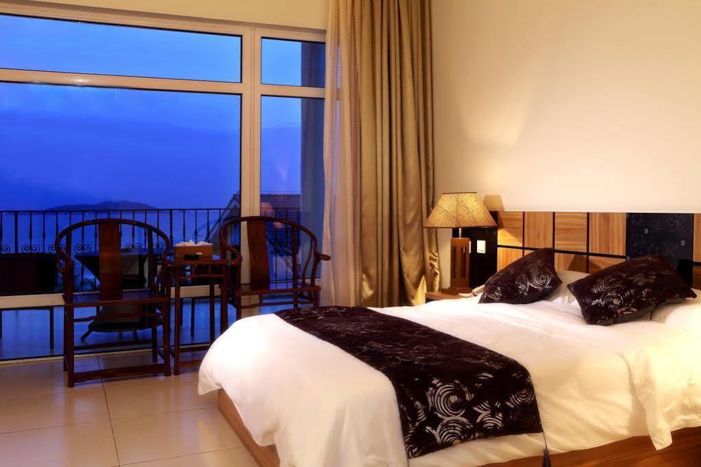 Wanbo Hotel Санья Экстерьер фото